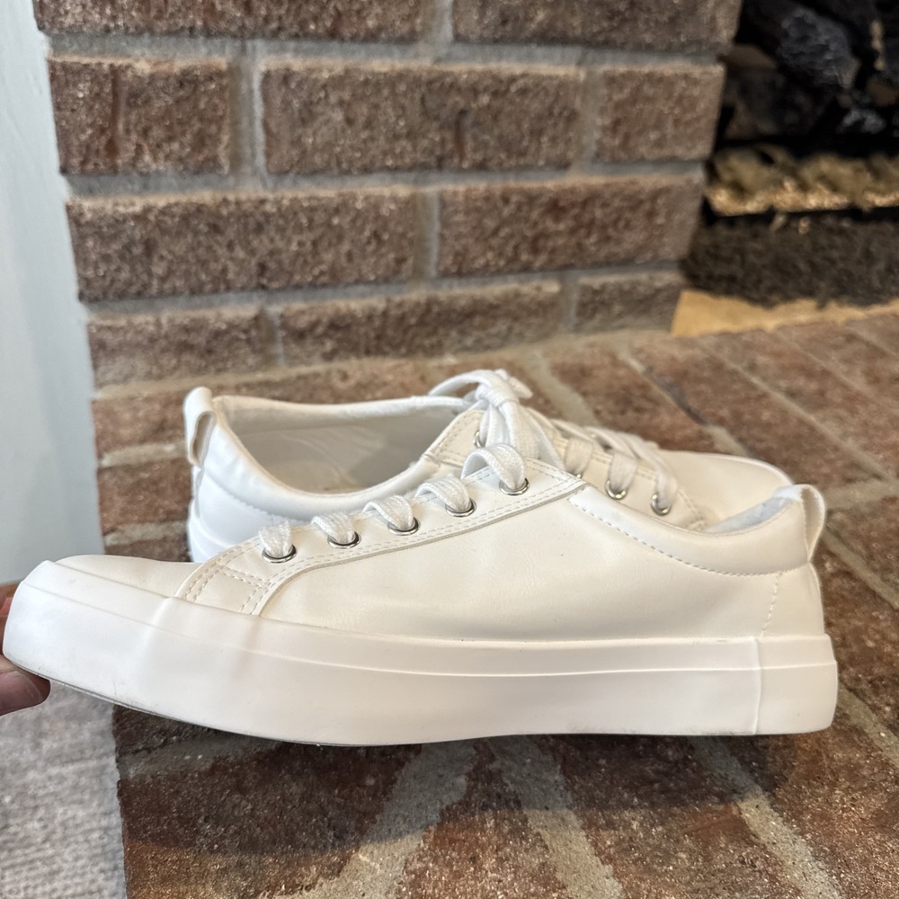 Esprit Tallya White Faux Leather Sneakers Womens Sz 8.5 Lace Up Casual #166 - Picture 3 of 16